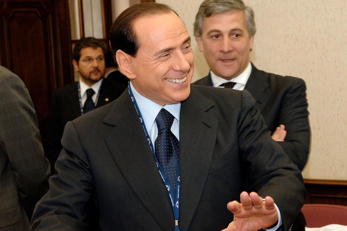 Berlusconi: l’uomo politico senza identità