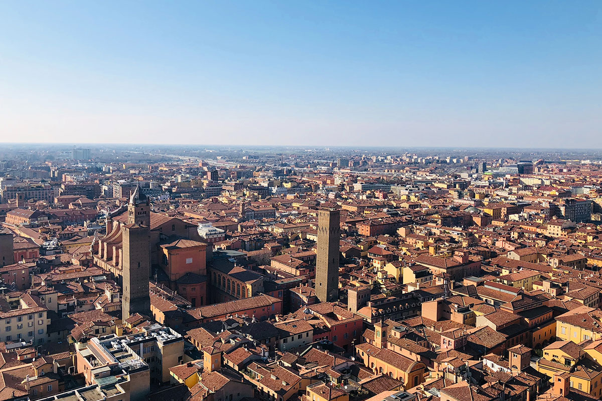 La funzione amministrativa tra politica e amministrazione