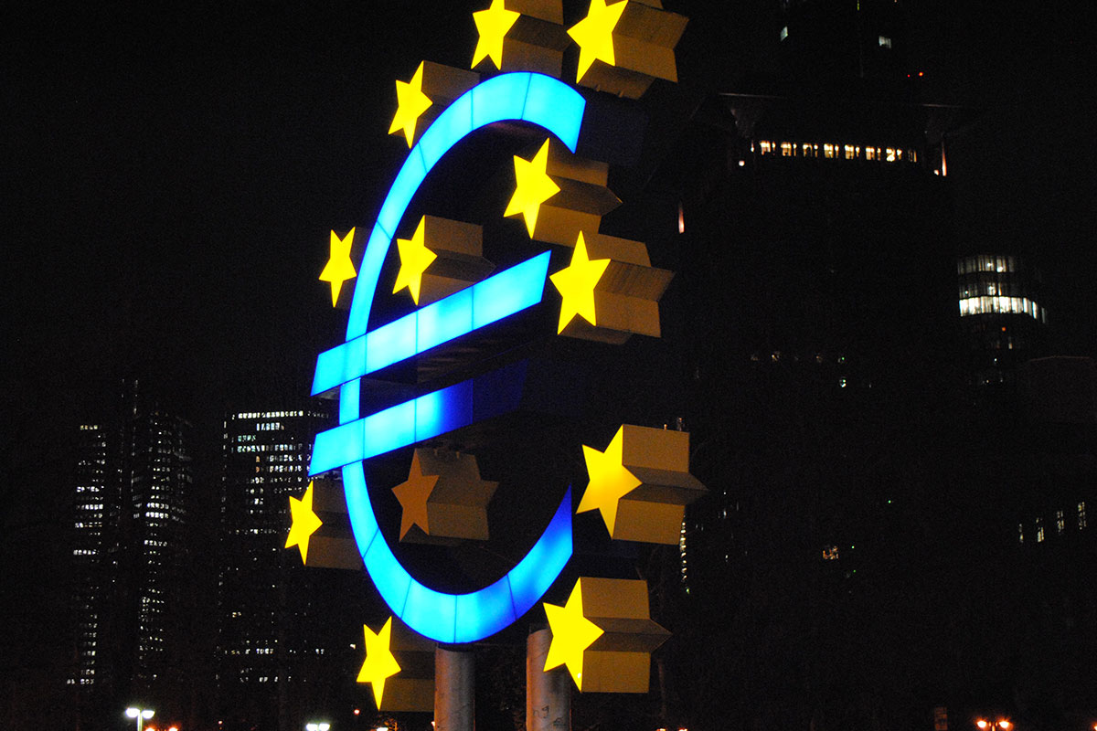 Eurobond o Buoni del Tesoro Circolanti Italiani per salvare l’Italia?