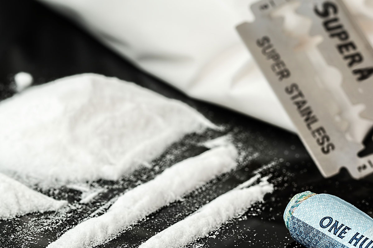 Coca, cocaina, niños soldados y pobreza